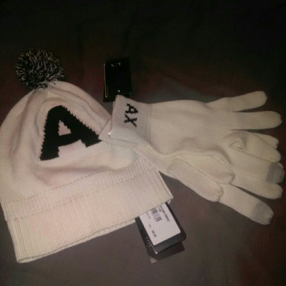 Armani Exchange winter hat & gloves unisex new